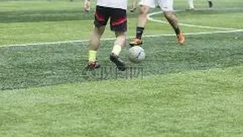 足协公告：中国国家足球队世预赛将于3月底推迟，具体日期待定